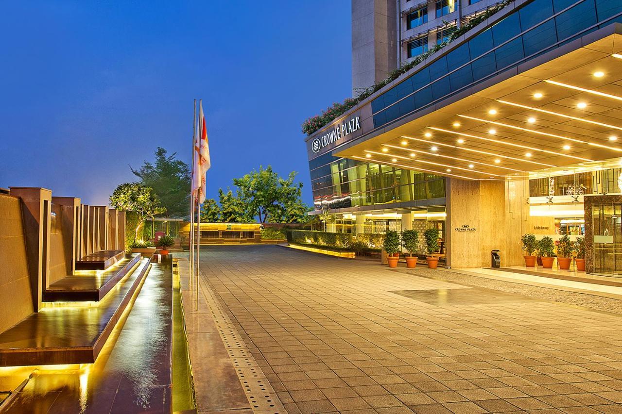 Crowne Plaza Ahmedabad City Centre By Ihg Exterior photo