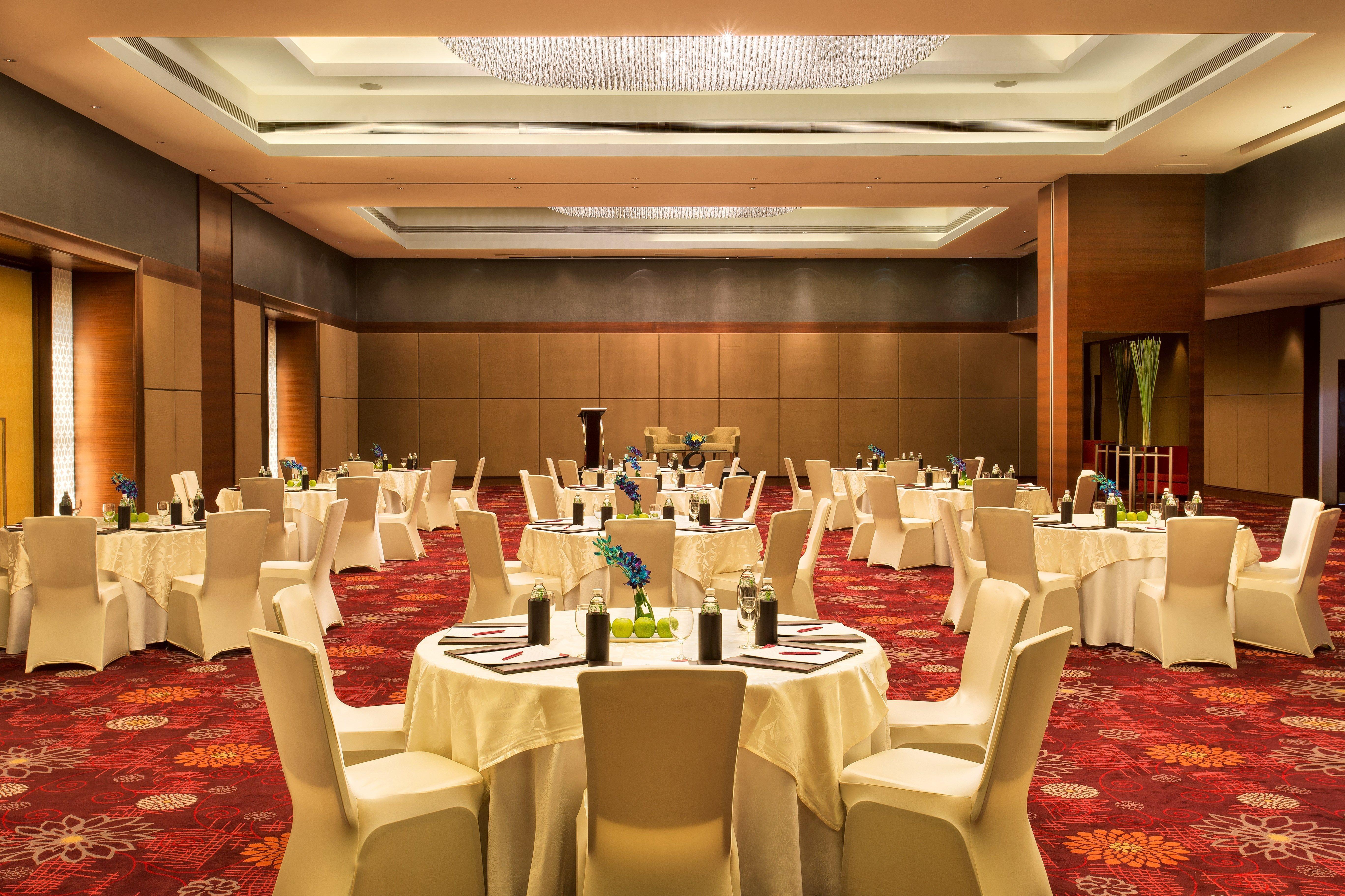 Crowne Plaza Ahmedabad City Centre By Ihg Exterior photo