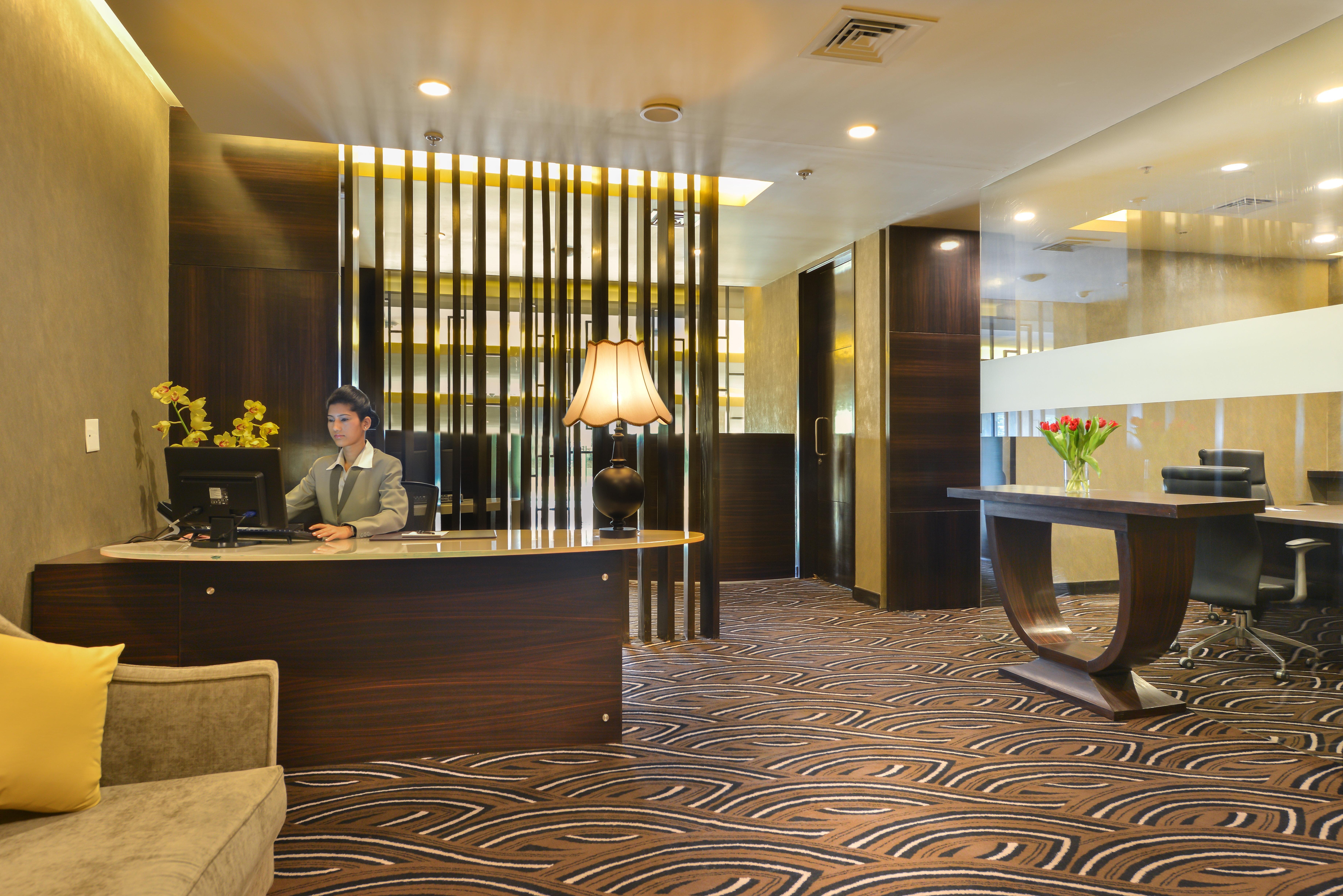 Crowne Plaza Ahmedabad City Centre By Ihg Exterior photo